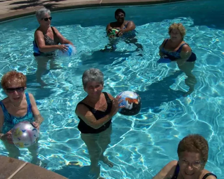 Poolside smiles at Carefree Senior Living